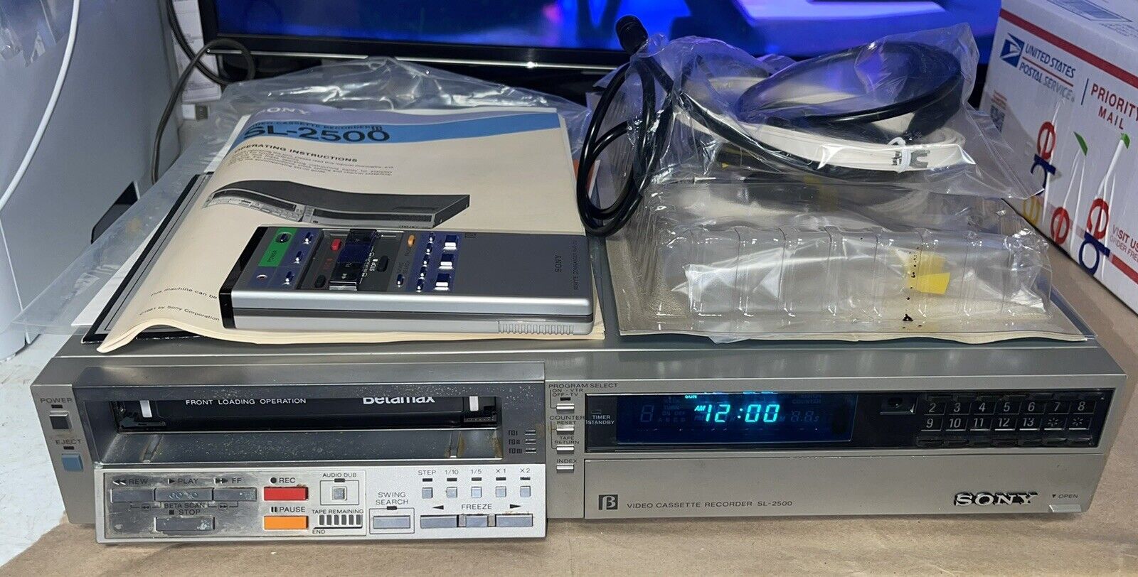 Кассетный видеомагнитофон SONY Betamax SL-2500 -Япония-1981-год