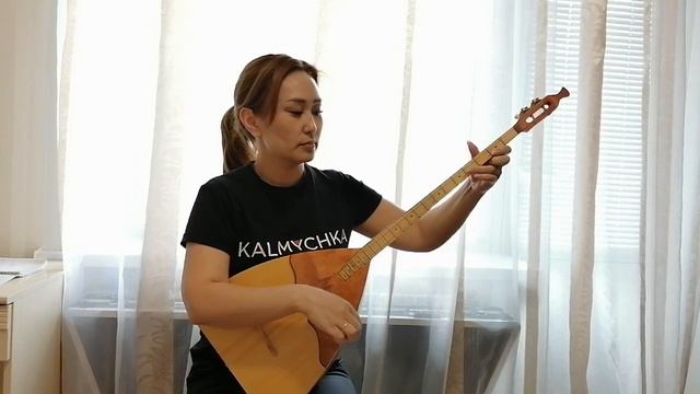 Мастер-класс «Прием игры «Пережим» на примере калмыцкой народной песни «Захинберн». смотреть онлайн