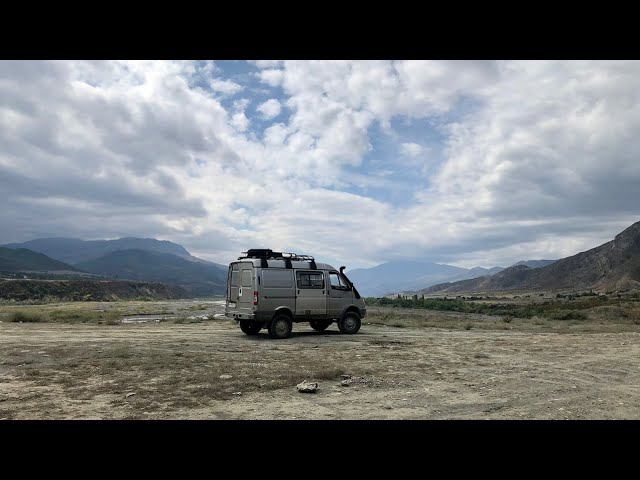 Гора Шалбуздаг, крепость Нарын-Кала. Северный Кавказ. Сентябрь 2022г. Часть 2. смотреть онлайн