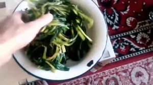 Салат из листьев редиски!