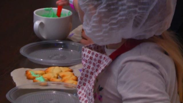 КАК ДЕТИ ЗАРАБАТЫВАЮТ ДЕНЬГИ часть 2 Кидвиль ДЕТСКИЙ ГОРОД ПРОФЕССИЙ Лапотуша смотреть онлайн