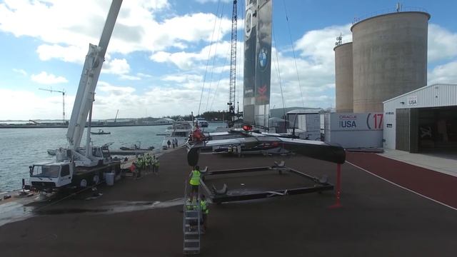 #TeamThursday: Meet ORACLE TEAM USA Shore Team Manager Andrew Henderson смотреть онлайн