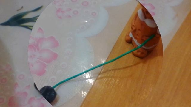 Мышка надувает изюм. смотреть онлайн