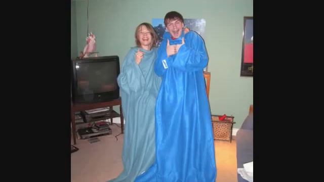 Sweaty (Snuggie Commercial Parody) смотреть онлайн