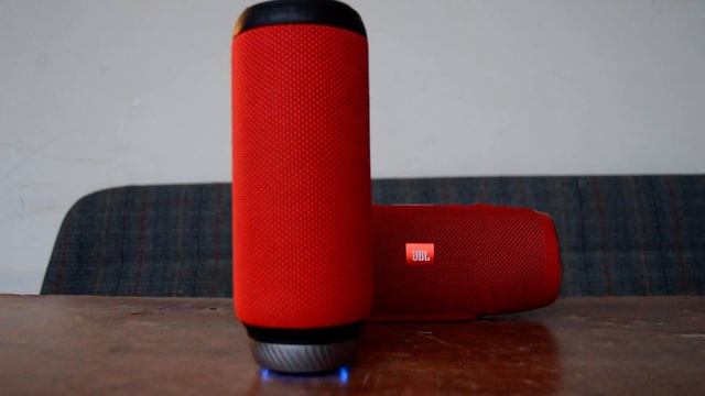 Tronsmart T6 vs JBL charge 3 смотреть онлайн