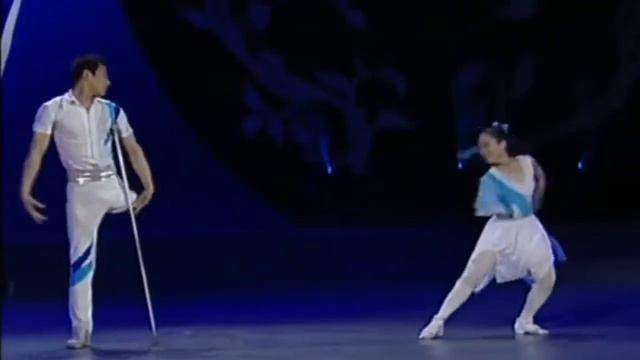Удивительный танец! Вот люди, сильные духом! смотреть онлайн