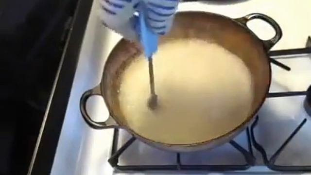 Best Method For Cleaning Le Creuset Enamel Cookware смотреть онлайн