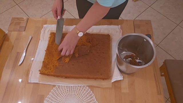 очень вкусный медовик, мне его всегда заказывают смотреть онлайн