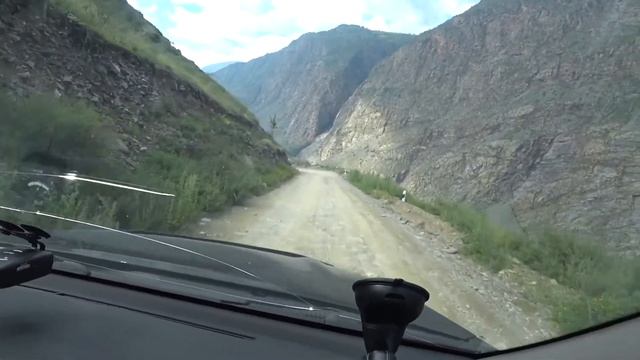 Экстремальный спуск в каньон Чулышмана! смотреть онлайн