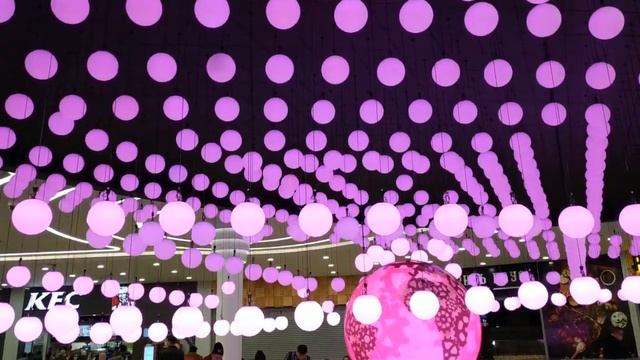 СУПЕР ШОУ ШАРОВ. ПРАЗДНИК К НАМ ПРИХОДИТ. КРАСИВОЕ ВИДЕО. ЗАЛИПАТЕЛЬНОЕ САМОЕ ПРИЯТНОЕ ВИДЕО. смотреть онлайн