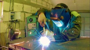 Один рабочий день в  мастерской. Работа в деревне.