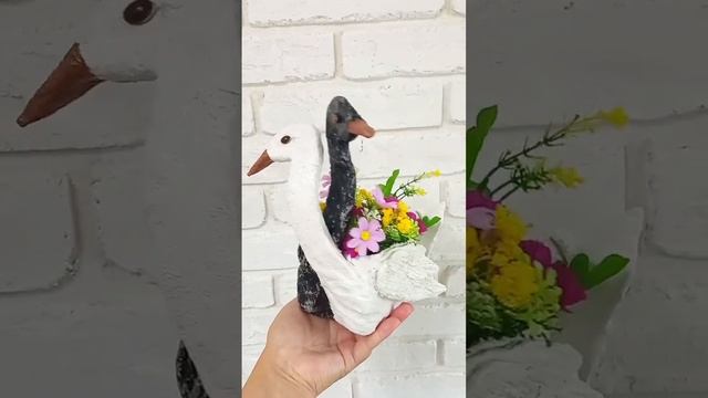 Декор Лебеди из пластиковой бутылки #diy #декор #поделки #ваза #хобби смотреть онлайн
