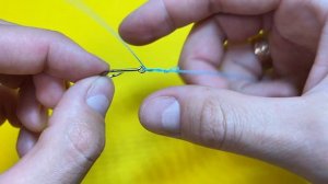 Самый простой способ как привязать крючок к леске. Рыболовный узел клинч