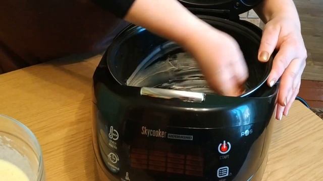 САМЫЙ ВКУСНЫЙ МАННИК на кефире (йогурте)- простой и вкусный пирог БЕЗ МУКИ с изюмом ДОМАШНЯЯ выпечк смотреть онлайн