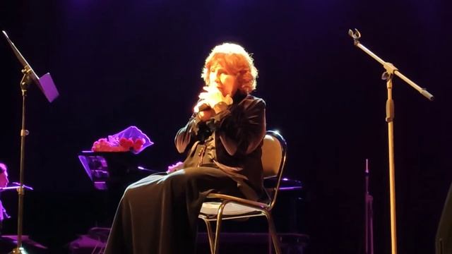 Елена Камбурова "Дождик осенний" смотреть онлайн