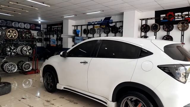 HONDA HRV CLUB INDONESIA - MODIFIKASI VELG GRAMLIGHTS 57CR смотреть онлайн