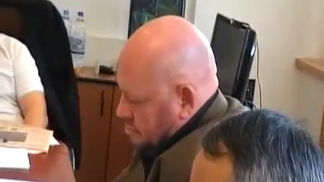 Тайчибеков Ермек. Внеочередное собрание акционеров смотреть онлайн