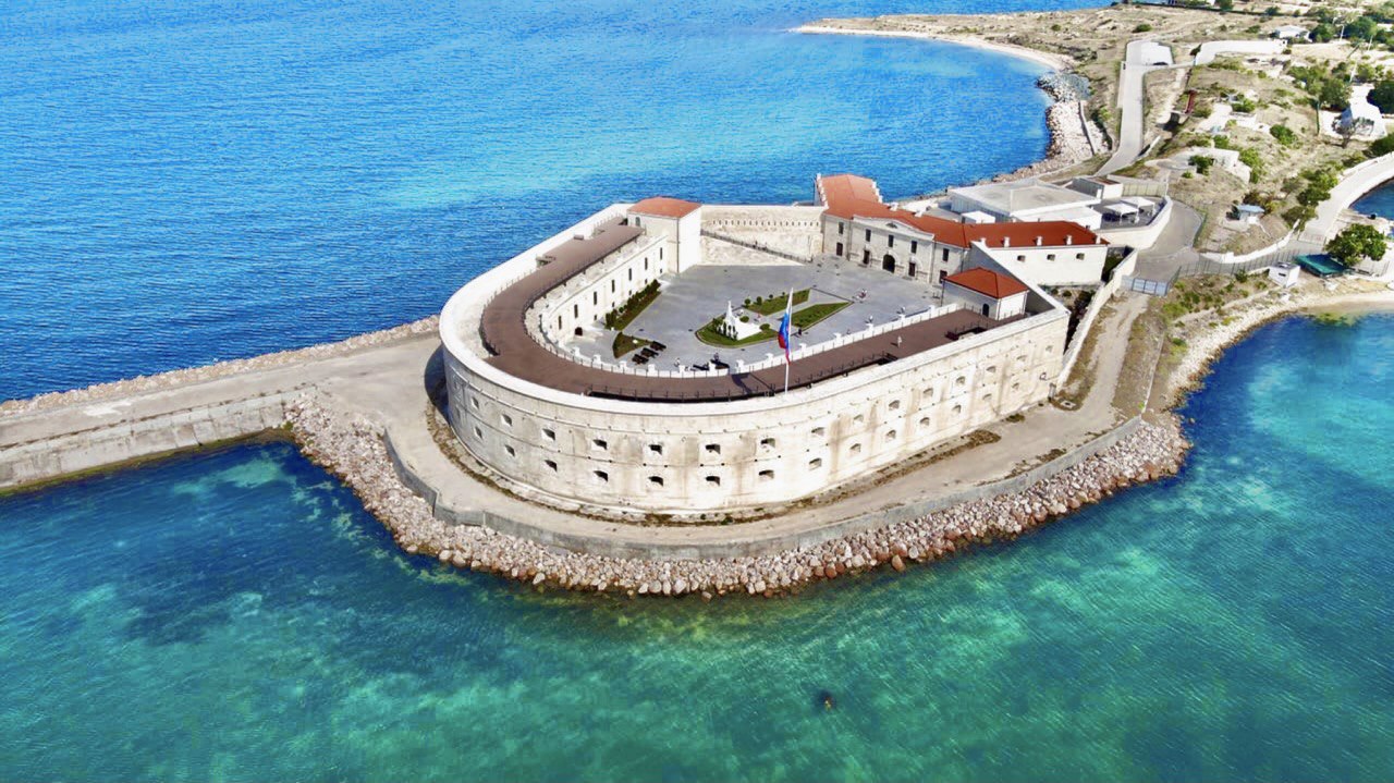 СЕВАСТОПОЛЬ – РУССКИЙ ГОРОД. Экскурсии в прошлое. Михайловская и Константиновская батареи. КРЫМ 2022 смотреть онлайн