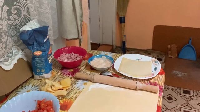 Мы не ЖИВОДЁРЫ! Кое-как завели машину. Готовлю пиццу. Пропала вода. смотреть онлайн