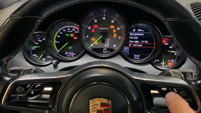 Porsche Cayenne tyre pressure reset смотреть онлайн