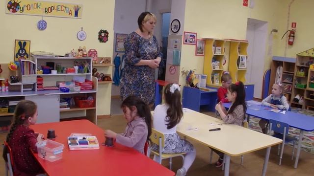 ООД по художественно-эстетическому развитию в старшей группе "Подарки для малышей" смотреть онлайн