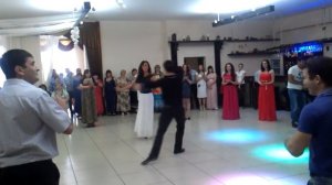 Танцы на осетинской свадьбе!