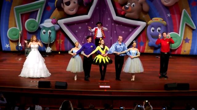 Twinkle, Twinkle, Little Star ? Nursery Rhymes ✨ The Wiggles Featuring Mirusia ? Live Kids Concert