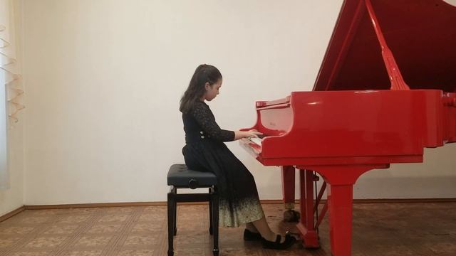 Мамедова Айнур. Э. Григ. Вальс e-moll. смотреть онлайн