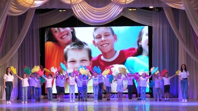 "Я, ты, он, Она".mp4 смотреть онлайн