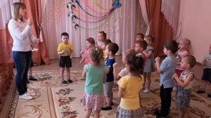 Музыкально - подвижная игра "Скворушки"