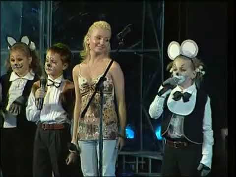 Кошкин бег - Роксана Балыкова и детский хор смотреть онлайн