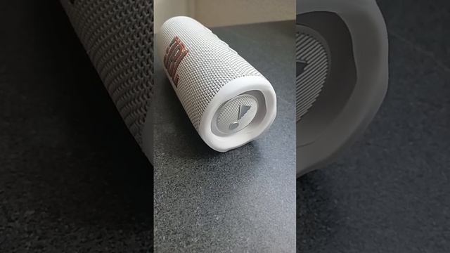 bass test JBL flip 6 смотреть онлайн