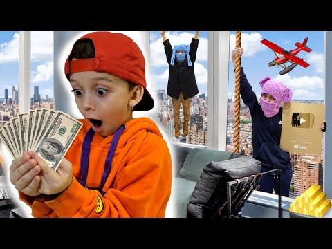 Mark plays as a Cop and a Thief. Mark teaches children how to Be Alone at Home смотреть онлайн