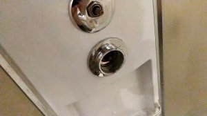 Замена смесителя в душевой кабине