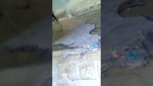 Не работает лючек бензобака, не открывается электропривод а не тросик Тойота