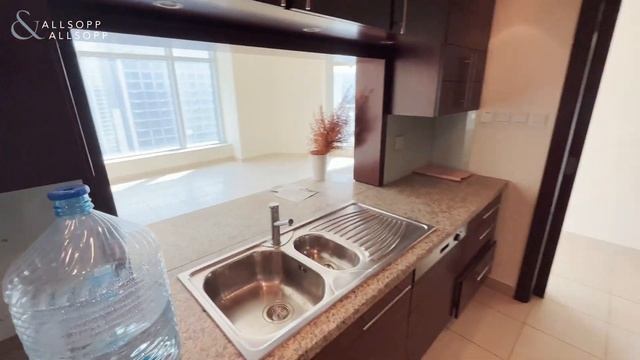 1 Bed Apartment in DUBAI, Burj Views, Downtown Dubai (Large Layout). Click to view! смотреть онлайн