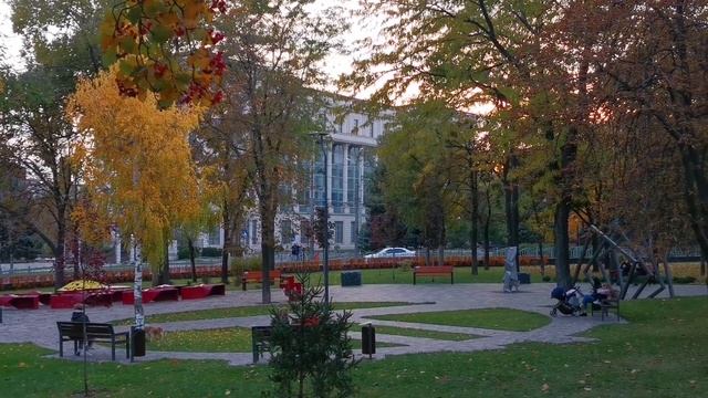 Мариуполь?прогулка по городу. Драмтеатр и окресности смотреть онлайн