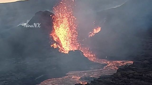 Fagradalsfjall volcano intensifies смотреть онлайн
