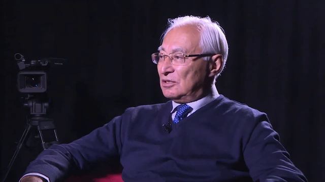 Амангельди Муралиев: При нынешнем отношении к нему Иссык-Куль может превратиться в болото... смотреть онлайн