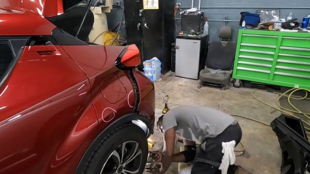 2019 TOYOTA CHR how to take the back bumper off смотреть онлайн