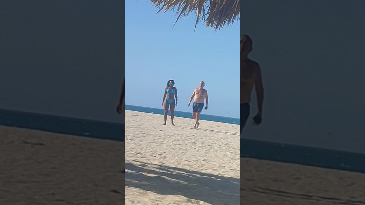 Потрясающая девушка мулатка и её дряхлый спонсор на пляже острова ️ Маргарита смотреть онлайн