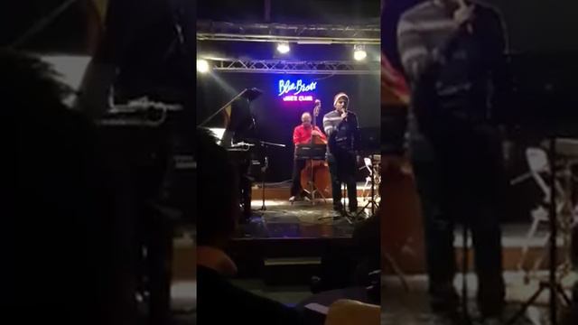 Vincenzo Moretti Santa baby смотреть онлайн