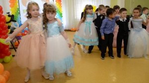 Песня «Мы - первоклассники, мы - одноклассники». Выпускной бал в детском саду