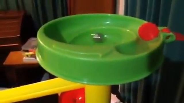 Rube Goldberg Machine Summary No. 3 смотреть онлайн