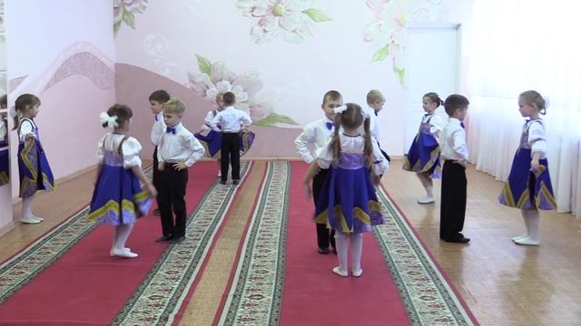 841 Ансамбль Колокольчики г Кольчугино Полька смотреть онлайн