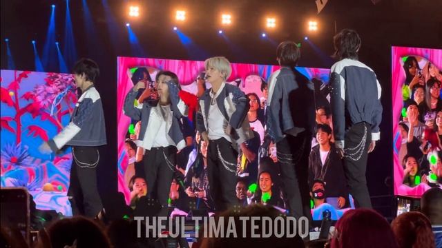 230528 Happy Fools Dance Challenge TXT Tomorrow X Together Tour Act: Sweet Mirage LA Concert Fancam смотреть онлайн