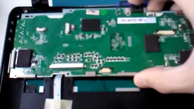 X210 Mini Netbook Inside