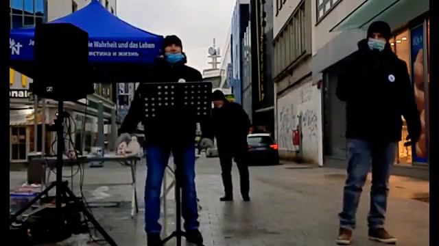 Уличное Благовестие || В Германии — Город Ганновер || Иисус Любит тебя || 30.01.2021 смотреть онлайн