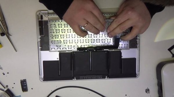 Macbook Pro Retina A1398 - замена клавиатуры. Macbook Pro Retina keyboard replacement