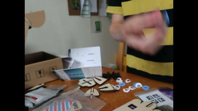 Home Education UK | 11 Year Old Home Educated Charles Reviews MEL Science STEM Kit смотреть онлайн